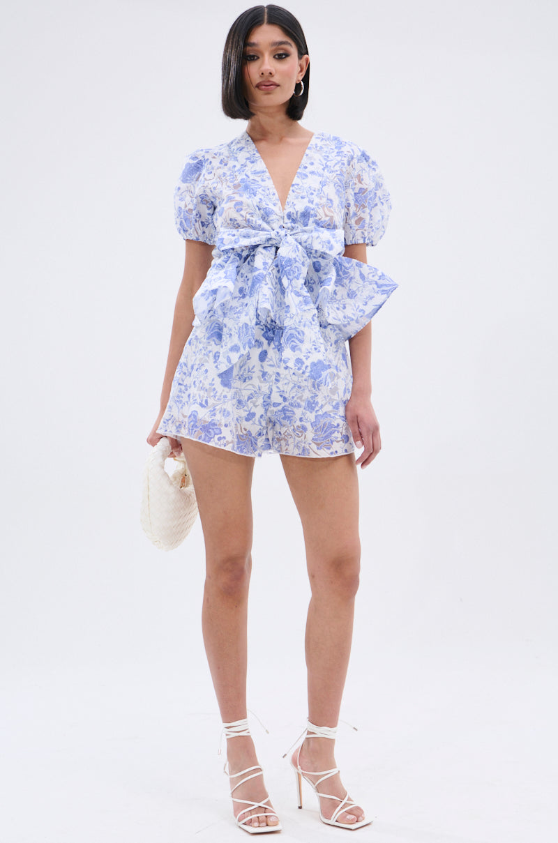 BINKEY FLORAL TIE FRONT BLOUSE