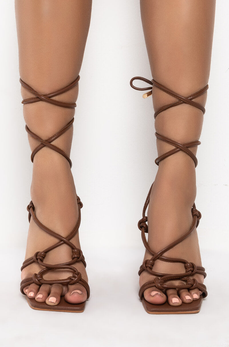 AZALEA WANG HEARTS RACING CHUNKY SANDAL IN BROWN