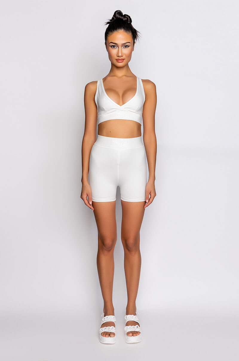 BASIC LUXE WHITE BIKER SHORT