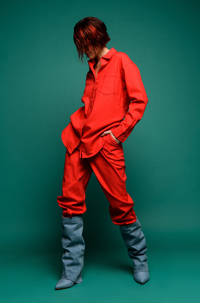 NEW SOCIETY PRINTED BUTTON DOWN TOP
