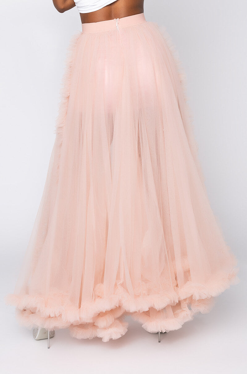 QUEEN ESSENTIALS HIGH LOW SKIRT