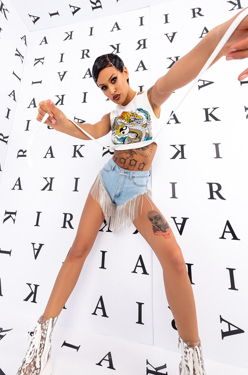 KIKI CROPPED GRAPHIC TANK